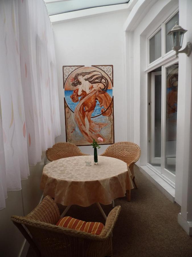 Apartments Haus Eintracht Sellin Екстериор снимка